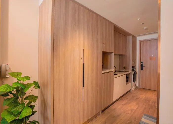 Seaside Elegance- A La Carte Apartment *