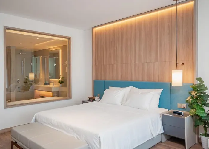 Seaside Elegance- A La Carte Apartment Ha Long