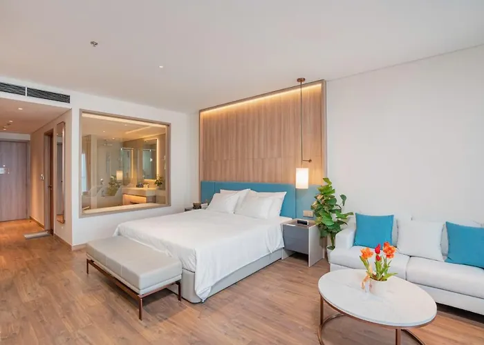 Seaside Elegance- A La Carte Apartment
